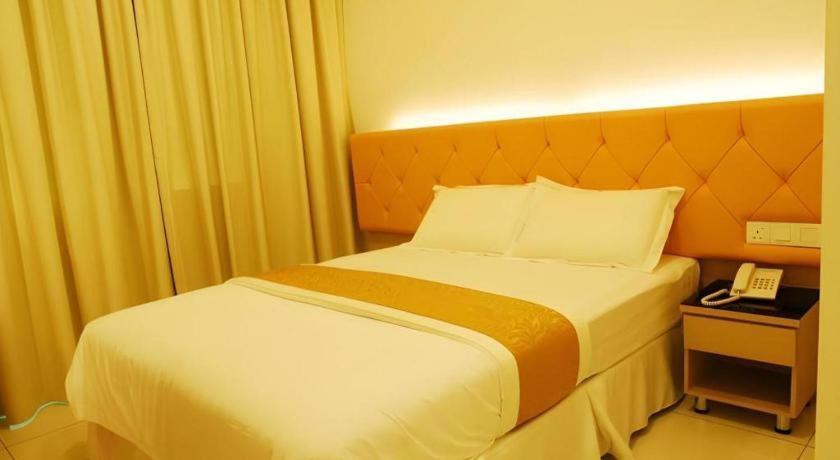 Lf Hotel Tapah Exterior photo